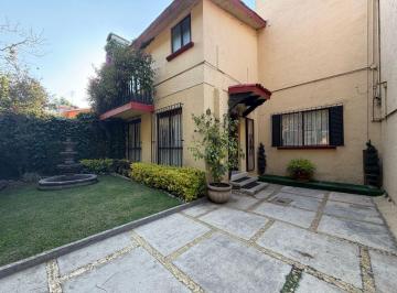 Casa de 3 habitaciones, Huixquilucan · Casa en Venta en Herradura. Cerrada con Vigilancia
