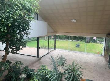 Casa · 575m² · 3 Recámaras · 4 Estacionamientos · Venta de Casa con Terreno Muy Grande en San Jerónimo Lídice