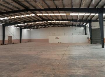Bodega comercial · 1700m² · 12 Estacionamientos · Aeropuerto de Merida, Renta Bodega