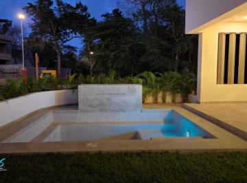 Casa de 4 habitaciones, Cancún · Residencia en Lagos del Sol Nueva con Alberca, 4 Recámaras, Casa Club y Seguridad Premium en Cancún