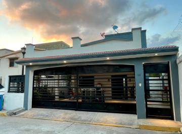 Casa · 165m² · 3 Recámaras · Casa en Ampliacion Unidad Nacional