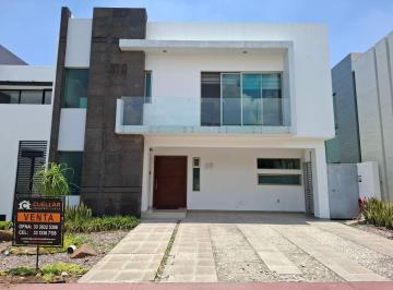 Casa de 3 habitaciones, Zapopan · Casa en Venta en Solares, Zapopan, Jalisco.