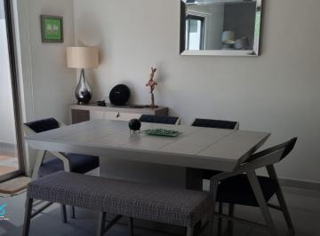 Casa de 3 habitaciones, Cancún · Residencia en Long Island, 3 Recámaras, Alberca y Áreas Verdes, Excelente Inversión