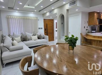 Casa · 120m² · 3 Recámaras · 2 Estacionamientos · Casa en Venta en Jardines Residencial, Cd Juarez Chihuahua