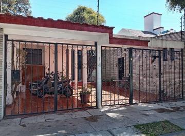 38e2d7360b20d71530ddf78914ce8685c8f144e9036dc042954c88e01912e9b1 · Casa / un Piso / Venta / Las Arboledas