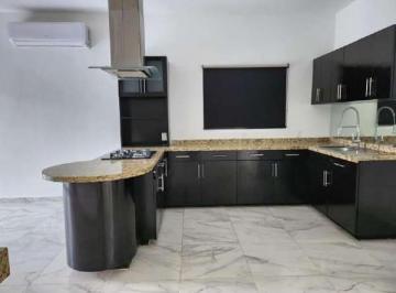Casa · 450m² · 3 Recámaras · 2 Estacionamientos · Casa en Venta Altozano Villahermosa