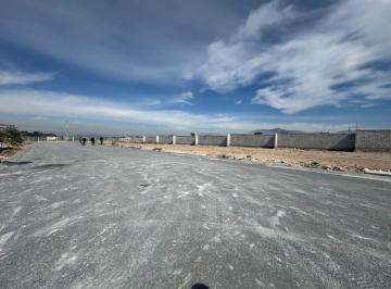 Terreno / Lote , Saltillo · Se Venden Lotes Al Oriente en Fraccionamiento Cerrado