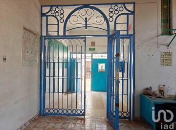 Edificio · 240m² · 10 Recámaras · 3 Estacionamientos · Venta de Edificio en Los Murales, Leon Guanajuato