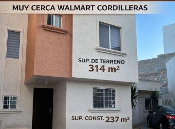 Casa de 4 habitaciones, Chihuahua · En Venta Bonita Casa en Privado Campo Bello $3'950,000