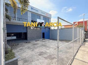 Oficina , Córdoba · Vendo o Rento Propiedad Comercial en Córdoba! en Excelentes Condiciones!