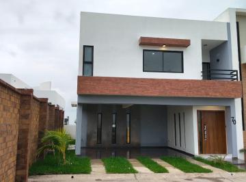 Casa de 3 habitaciones, Alvarado · Casa en Venta en Punta Tiburon | Arlette Flores