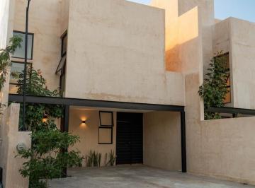Casa · 180m² · 2 Recámaras · 2 Estacionamientos · Casa en Venta en Dzitya, en El Norte de Merida