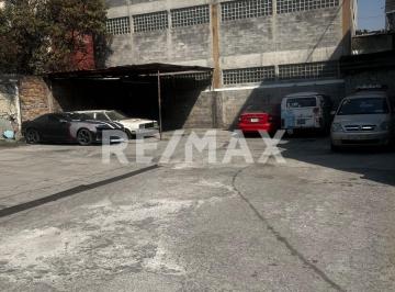 Terreno / Lote · 606m² · Terreno Residencial con Comercio - (4)