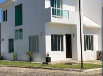Casa de 4 habitaciones, Manzanillo · Jg - Linda Casa en Venta Ubicada en Manzanillo, Colima