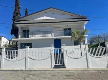 Casa · 300m² · 4 Recámaras · 4 Estacionamientos · Recuperación Bancaria en C. del Rosario 440, San Fernando, 21460 Tecate, B. C.
