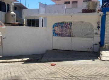 Casa de 5 habitaciones, Acapulco de Juárez · Casa con 5 Recámaras en Venta en Acapulco de Juárez Centro, 204 m² Superficie de Terreno