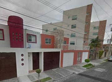 Casa de 4 habitaciones, Puebla · Casa en Venta en Los Pilares, Puebla