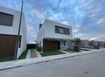 Casa de 3 habitaciones Venta MN 4,381,500 · Casa Venta Puerta Real Corregidora Querétaro 3 Recamaras 3.5 Baños Adhg