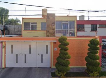 Casa de 4 habitaciones, Tlalnepantla de Baz · Bonita Casa en Una Exelente Ubicacion Cerca de Escuelas Parques Hospitales y Centros Comerciales