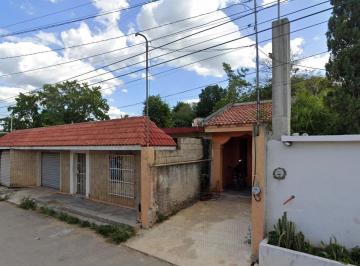 Casa · 677m² · 3 Recámaras · 4 Estacionamientos · Venta de Casa en Yucatan