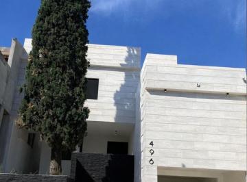 Casa · 330m² · 4 Recámaras · 2 Estacionamientos · Casa en Venta Lomas del Roble, San Nicolás del Los Garza, Nl.