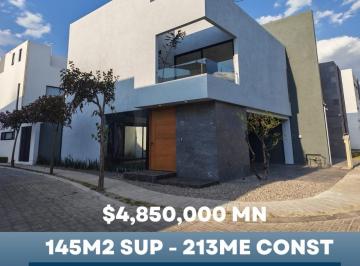 Casa · 213m² · 4 Recámaras · 2 Estacionamientos · Casa en Venta en Parque México, Tu Nuevo Hogar: Amplitud, Jardín y Momentos Inolvidables