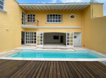 Casa · 320m² · 3 Recámaras · 3 Estacionamientos · Casa en Vista Hermosa