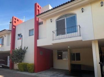 Casa en condominio de 3 habitaciones, Zapopan · Casa en Venta con Recamara en Planta Baja en "El Tigre"