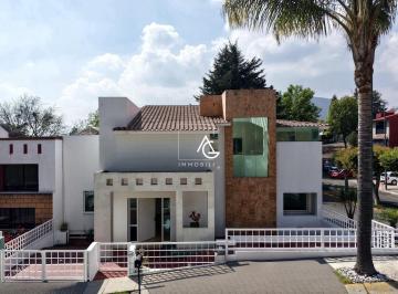 Casa de 4 habitaciones, Atizapán de Zaragoza · Casa Remodelada en Esquina en Venta, Residencial Chiluca