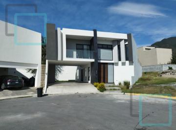 Casa · 380m² · 4 Recámaras · 2 Estacionamientos · Casa en Venta Las Granadas Zona Carretera Nacional Monterrey