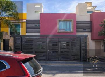 Casa · 3 Recámaras · Casa en Fraccionamiento El Mirador
