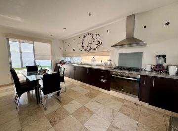 Casa de 3 habitaciones, Querétaro · Renta Casa en Cumbres de Lago Juriquilla con Alberca Muy Amplia