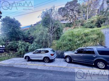 Terreno / Lote · 375m² · Se Vende Terreno Plurifamiliar Para 4 Viviendas en Lomas de Las Aguilas. Calle con Vigilancia