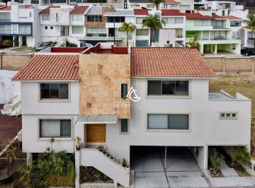 Casa de 4 habitaciones, Atizapán de Zaragoza · Bonita Casa en Venta en Bosque de Tzalam, Bosque Esmeralda