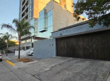 Casa de 5 habitaciones, Zapopan · Casa Renta en Av Americas con Uso Mixto