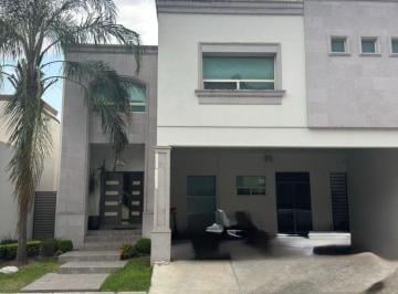 Casa de 3 habitaciones, Monterrey · Casa en Venta Carretera Nacional, Porton de Valle Alto