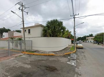 Casa de 4 habitaciones, Benito Juárez · Lasm²8 - Casa en Venta en Cancún Centro – Amplio Terreno con Jardín y Alberca