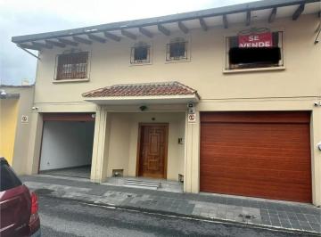 1 · Vendo Casa en El Centro de Xalapa, Cerca de Iglesias, Parques Etc, Ideal Para Notarias, Escuelas Etc