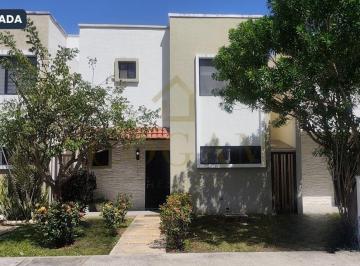 Casa · 215m² · 3 Recámaras · Casa Amueblada en Renta en Cancún | Residencial Monteverde con Seguridad y Amenidades