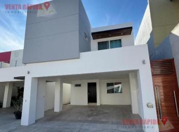 Casa · 147m² · 3 Recámaras · 2 Estacionamientos · Casa en Fraccionamiento Valle Alto