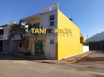 Casa de 3 habitaciones, Ixtaczoquitlán · Vendo Casa Muy Amplia y Esquina en Fraccionamiento Privado Ixtaczoquitlán, a 5 Minutos de Orizaba