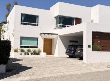 Casa en condominio · 340m² · 4 Recámaras · 4 Estacionamientos · Casa en Condominio en Fraccionamiento Los Encinos