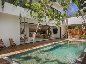 Villa · 1142m² · 5 Recámaras · 2 Estacionamientos · Villa en Casa Verde Tulum con 5 Habitaciones y Terreno Excedente en Venta
