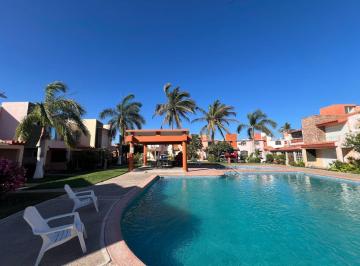 Casa · 110m² · 3 Recámaras · 1 Estacionamiento · Casa en Renta en Villas del Mar