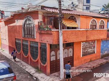 Casa · 120m² · 3 Recámaras · 1 Estacionamiento · Casa Céntrica Ideal Para Negocio