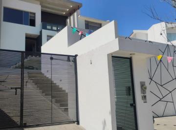 Casa de 3 habitaciones, Atizapán de Zaragoza · Casa con 990 m² de Superficie de Terreno y 3 Recámaras en Venta en La Estadía