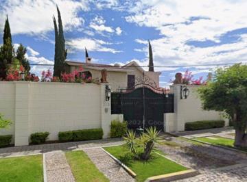 Casa de 7 habitaciones, Aguascalientes · Casa en Venta en Colonia La Herradura, Municipio Aguascalientes, Aguascalientes.