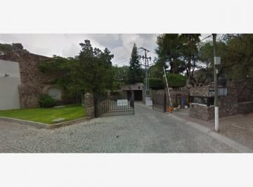 Casa de 4 habitaciones, Querétaro · Remate Bancario Casa en Puerta de Piedra | 300 m² Terreno | 3 Recámaras | Debajo de Valor Comercial