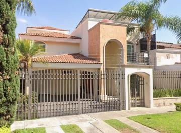 Casa de 3 habitaciones, Zapopan · Excelente Oportunidad de Adquirir Una de Las Mejores Casas en Zapopan
