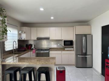 Casa en condominio de 3 habitaciones, Mazatlán · Casa en Oportunidad Venta en Hacienda del Seminario 3 Recamaras Modelo Platino